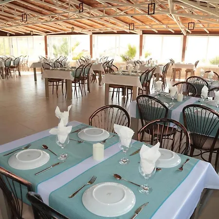 Bed & Breakfast Convenient Near Beach In *